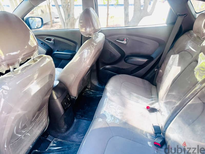 HYUNDAI TUCSON 2015 MODEL WITH ZERO ACCIDENT AND WELL-MAINTAINED 5