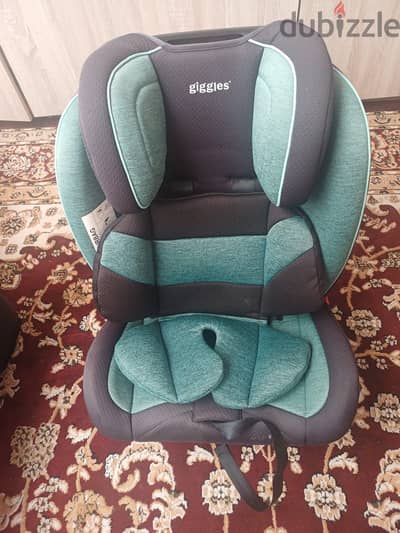 Car seat with isofix