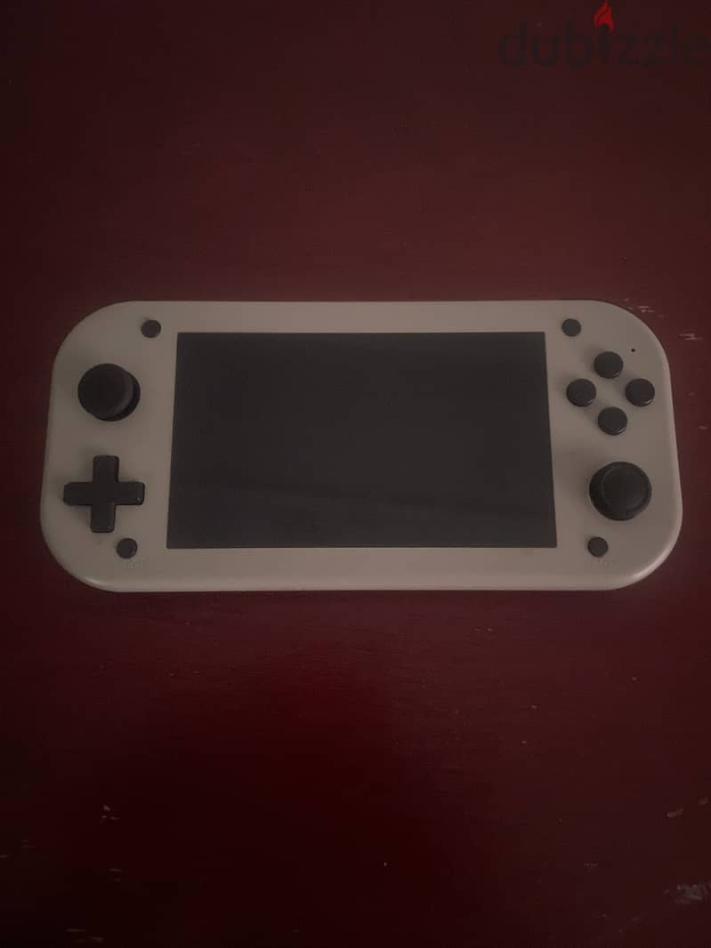 Portable handheld retro gaming device 3