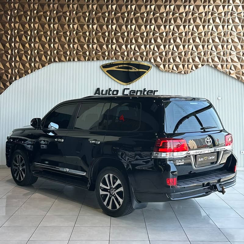 TOYOTA LAND CRUISER GXR GRAND TOURING V8 2019 BLACK 5
