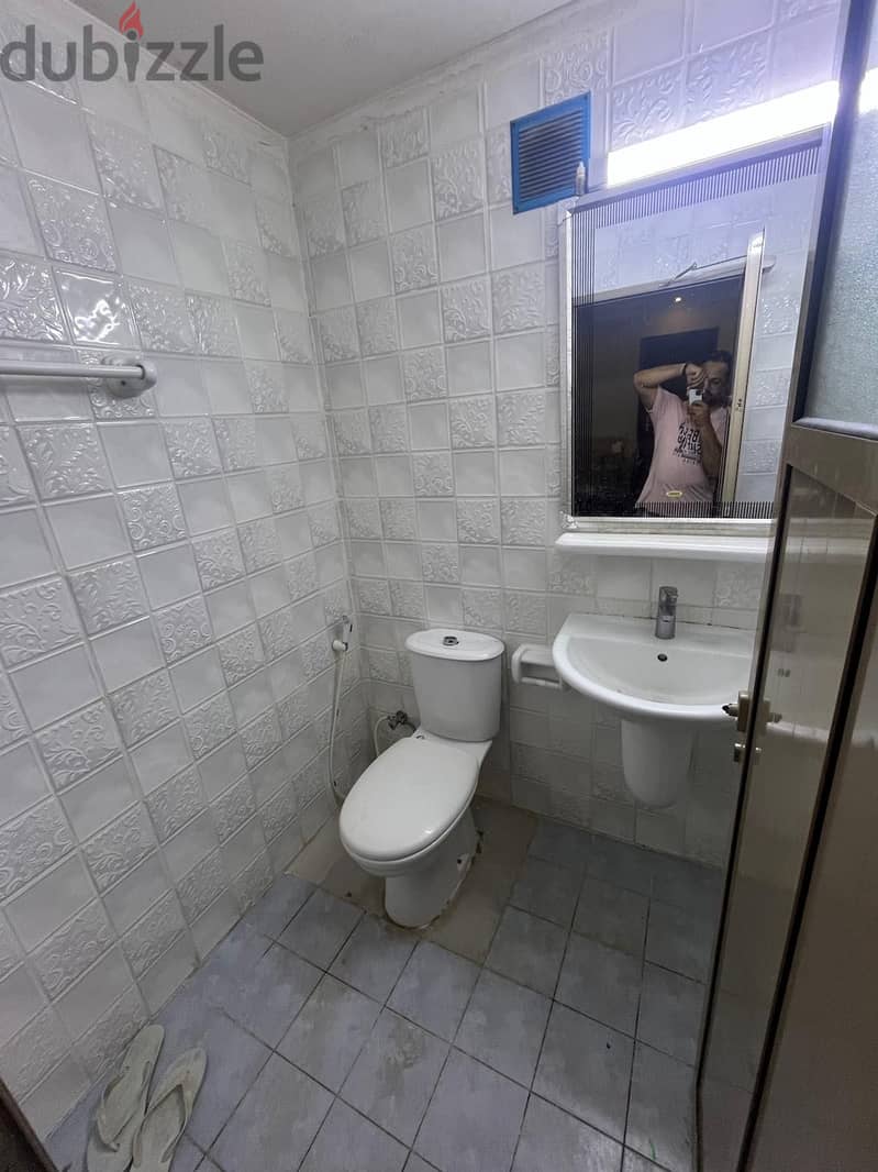 Villa second floor for rent 220 bd 3