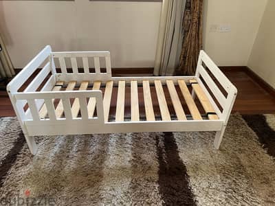 سرير أطفال خشبي أبيض | White Wooden Kids Bed