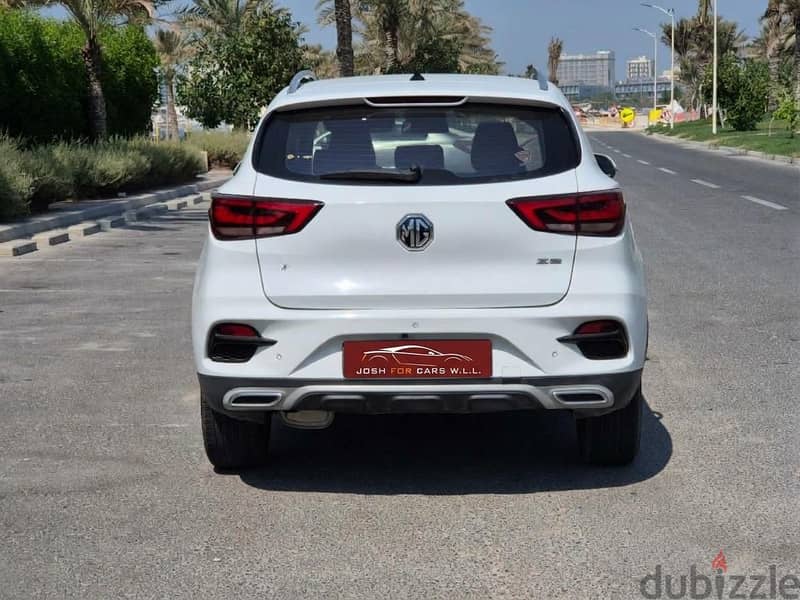 MG MG ZS 2023 5