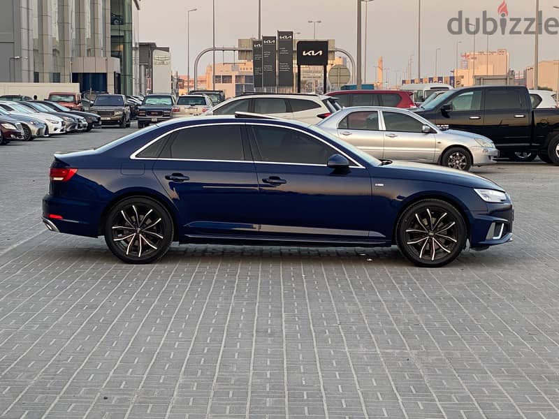 Audi A4 2019 Blue 2