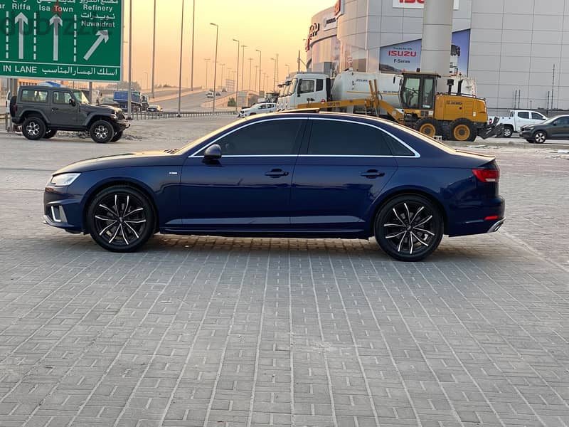 Audi A4 2019 Blue 3