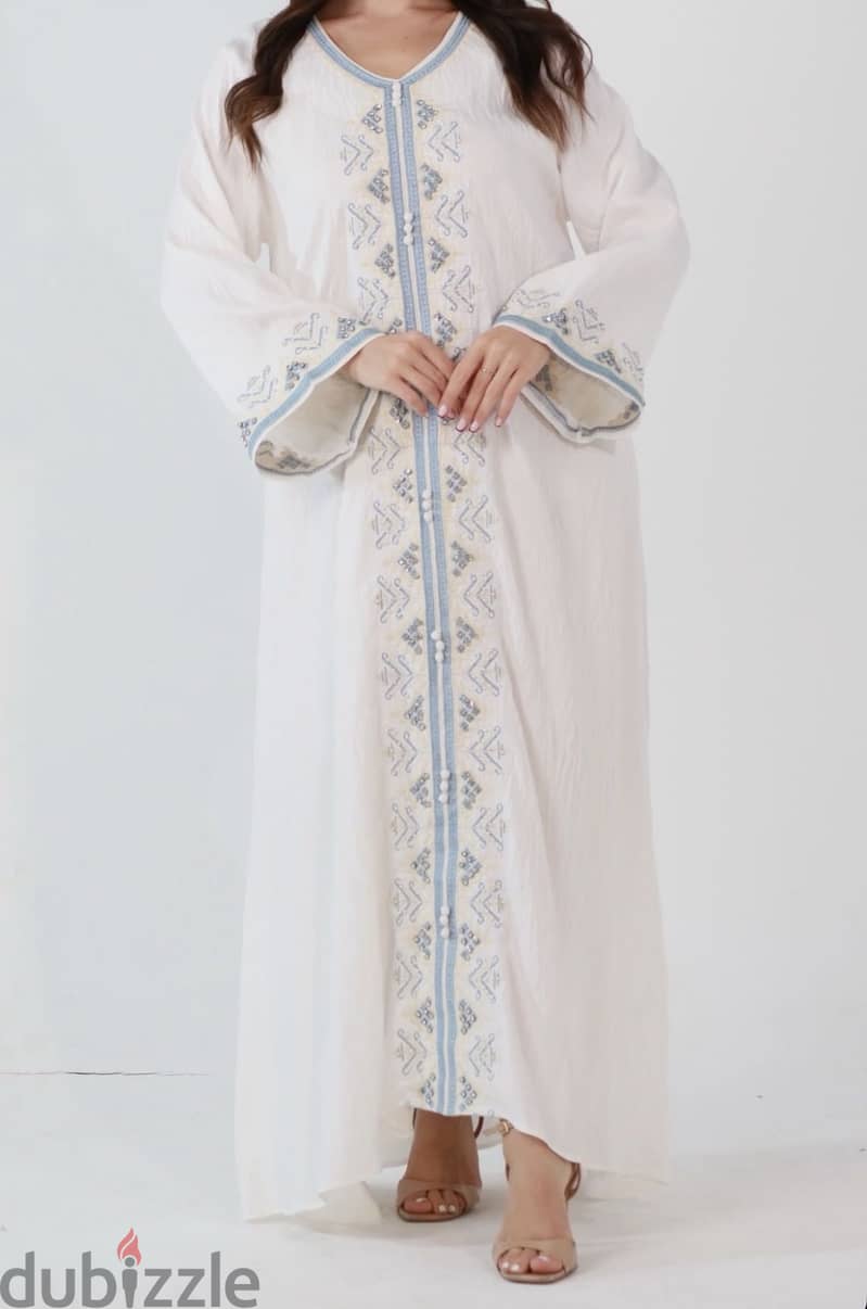 Women arabic dress 2