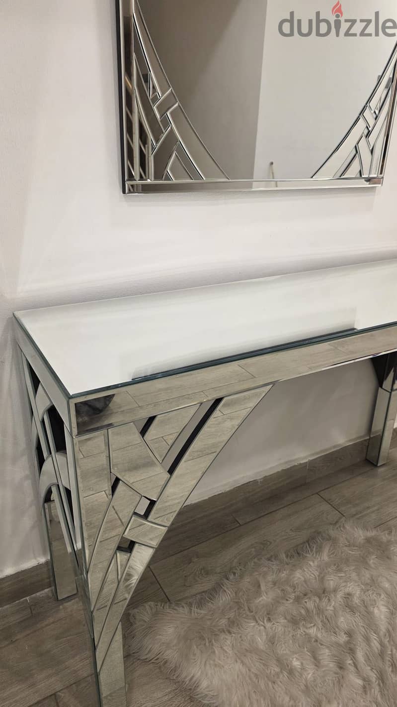 TV UNIT and Console with Mirror 3