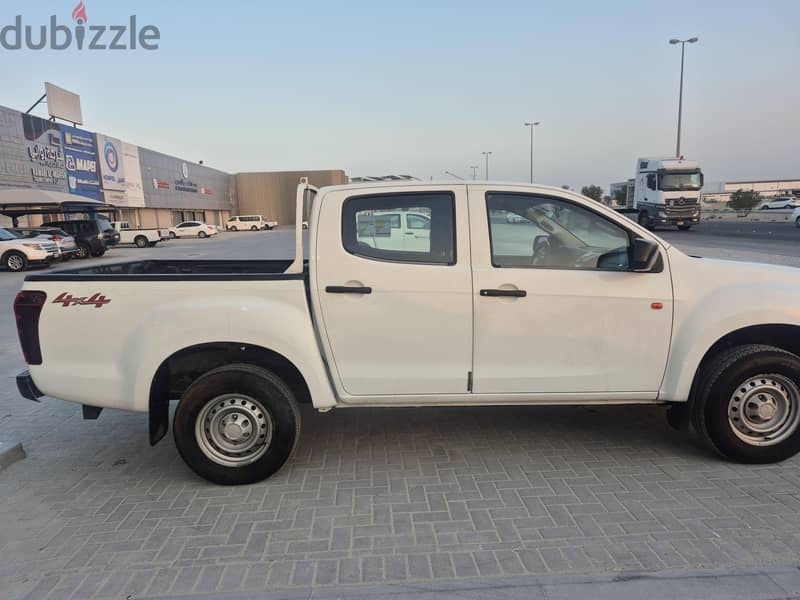 Isuzu D-Max 2020 1