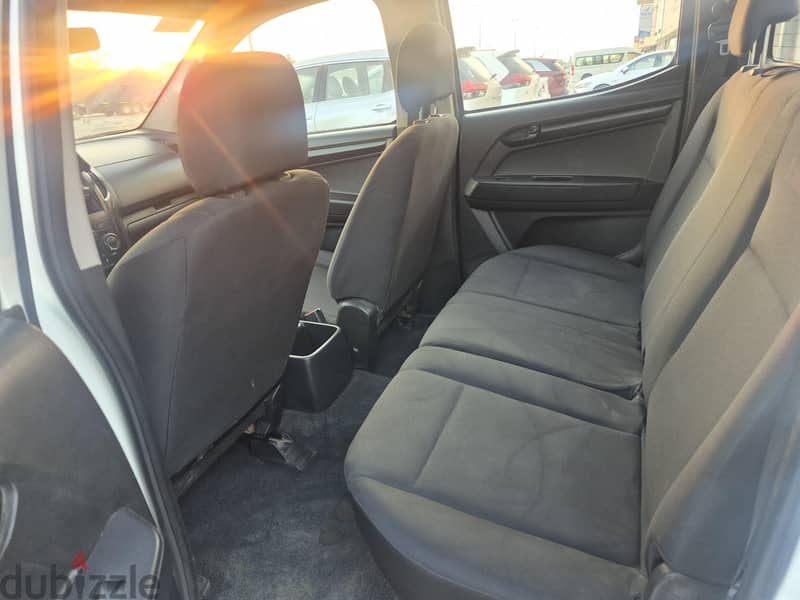 Isuzu D-Max 2020 4