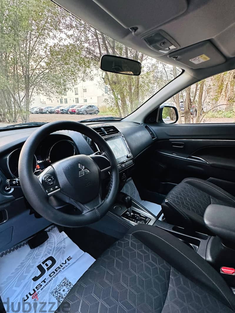 Mitsubishi ASX 2022 model single owner zero accident under warranty 10