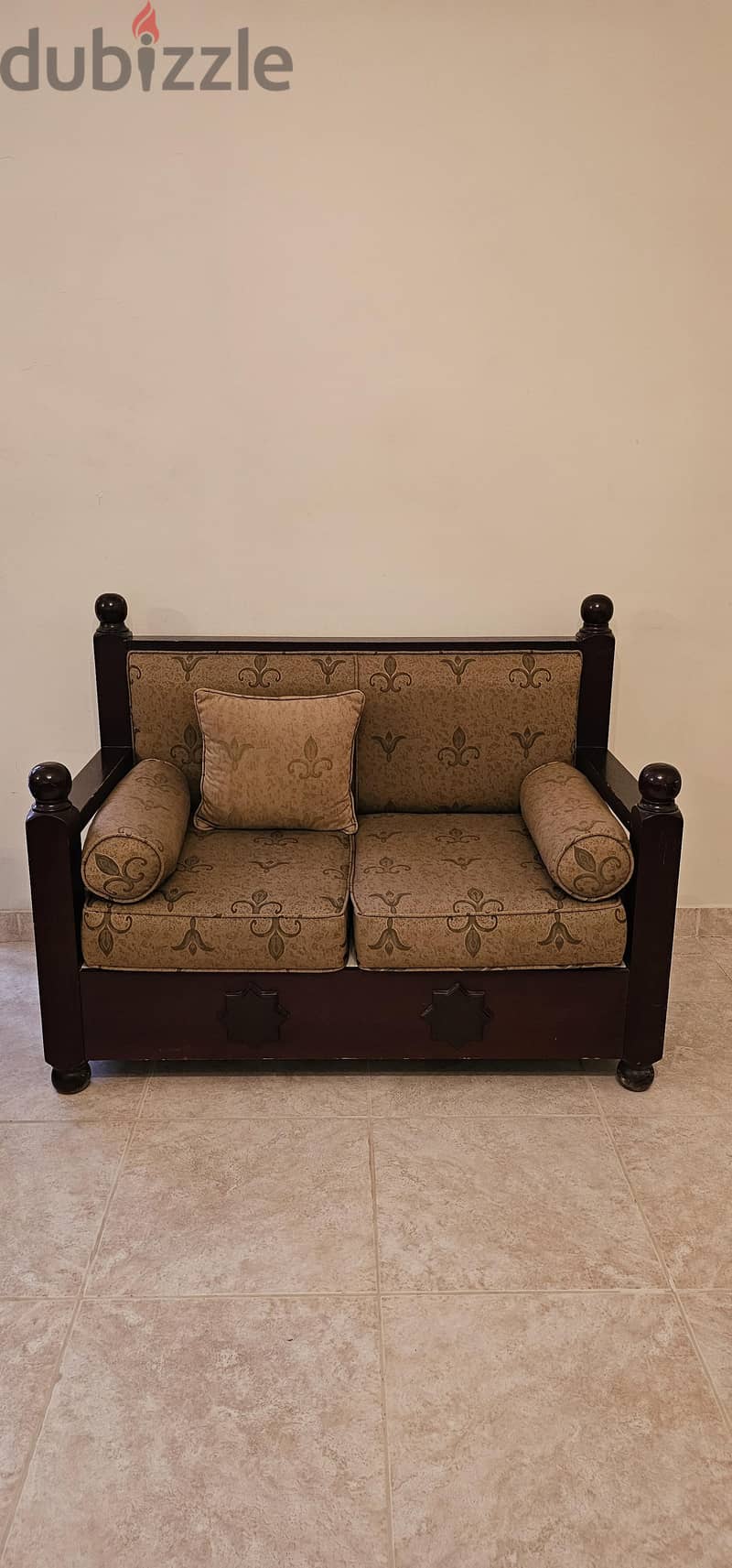 اثاث مجلس - كراسي ٢١ شخص - Majlis couches for 21 persons 1
