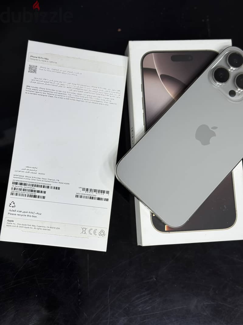 Apple - iPhone 16 Pro Max 1