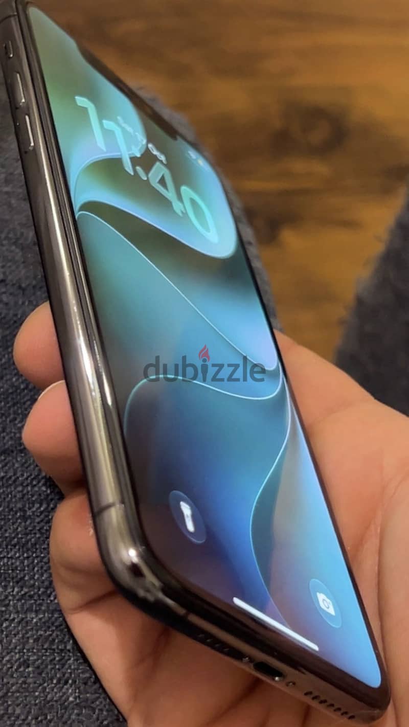 Apple - iPhone 11 Pro Max 3