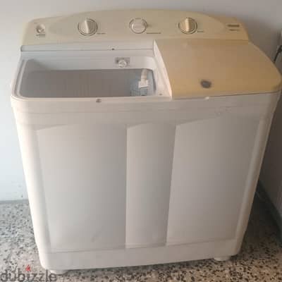 washing and daryer for sale good condition 25 BD
