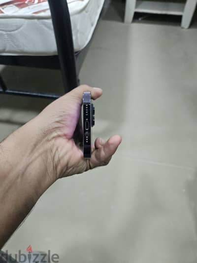 Apple - iPhone 14 Pro 128 never open only small dot and display better