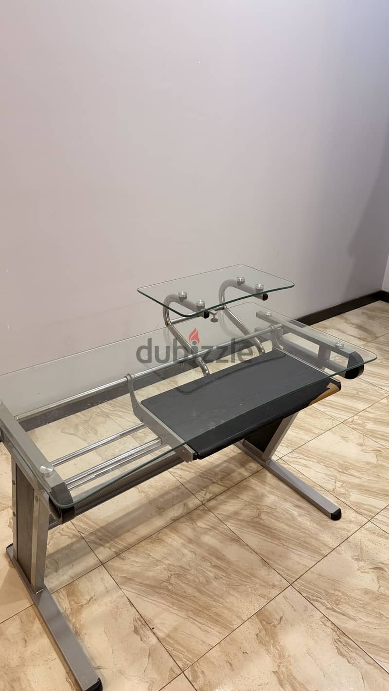 Office desk for sale 3