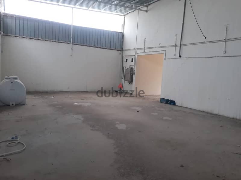 Rent Fabrication wokshop or Cras Garage ,Contact on whats app:35317080 2