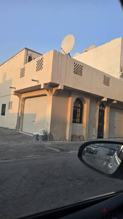 للايجار بيت في مدينة عيسى شامل الكهرباء تلفون 33265244