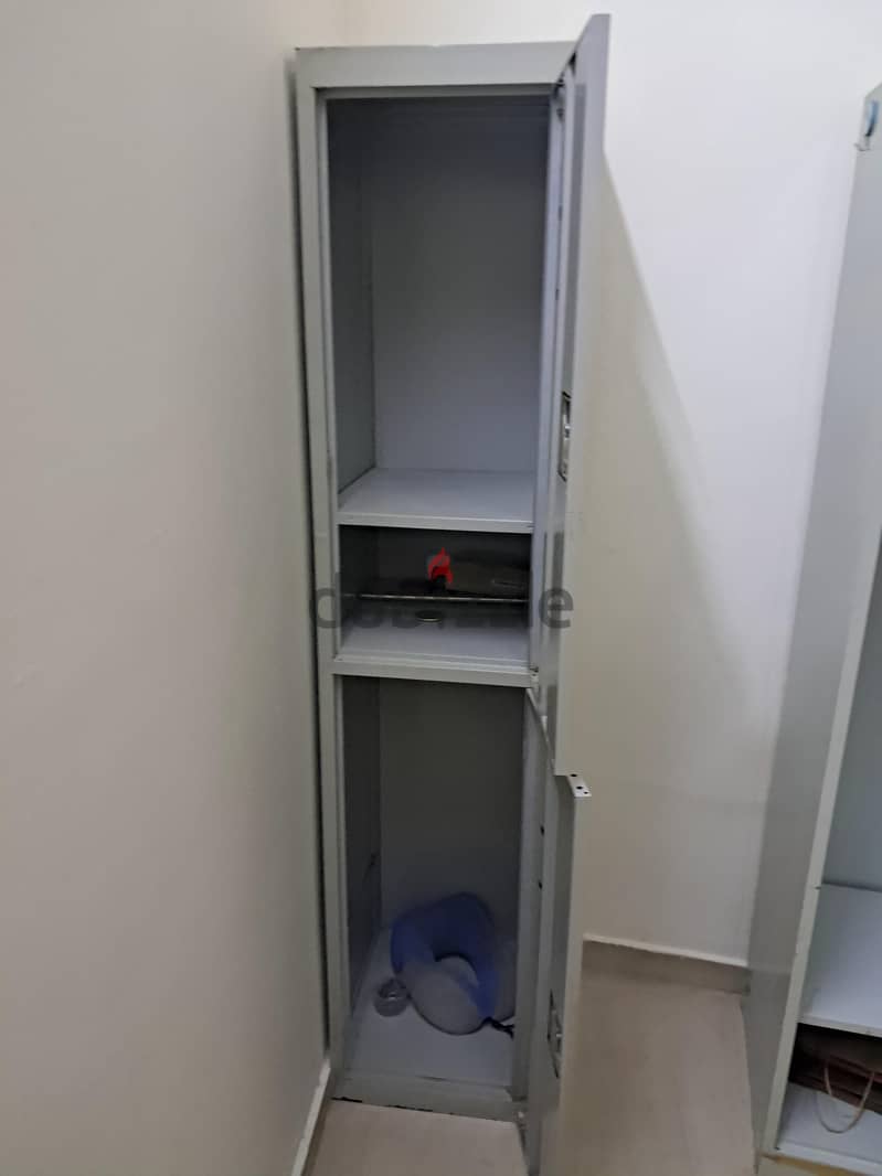 steal Cabinet for sale  12 BD one Cabinet 1