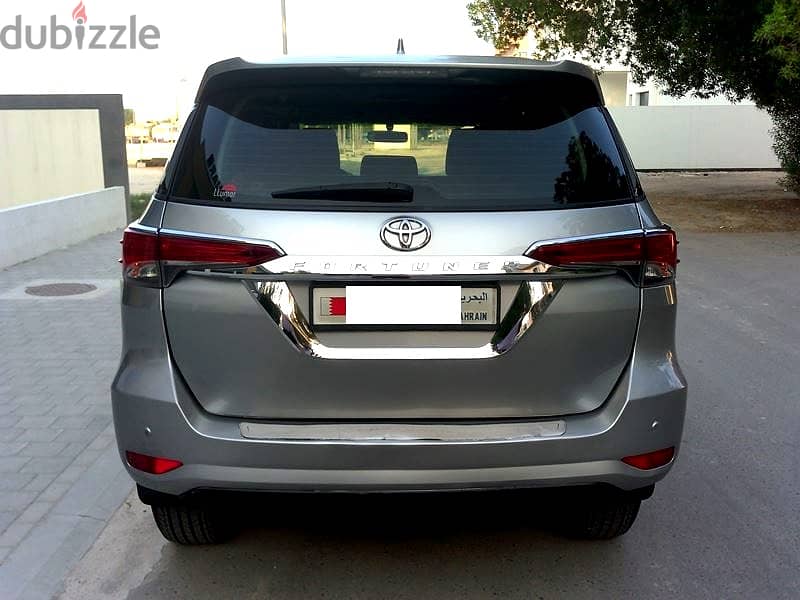 Toyota Fortuner 2.7 L V4 7 Seat 2019 SilverSingle User Well Maintained 1