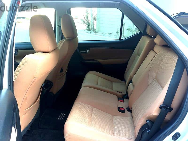 Toyota Fortuner 2.7 L V4 7 Seat 2019 SilverSingle User Well Maintained 3