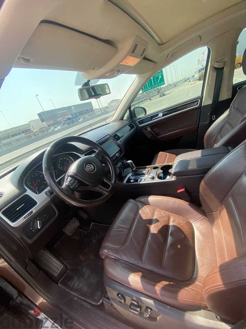 Volkswagen Touareg 2014 Brown 4