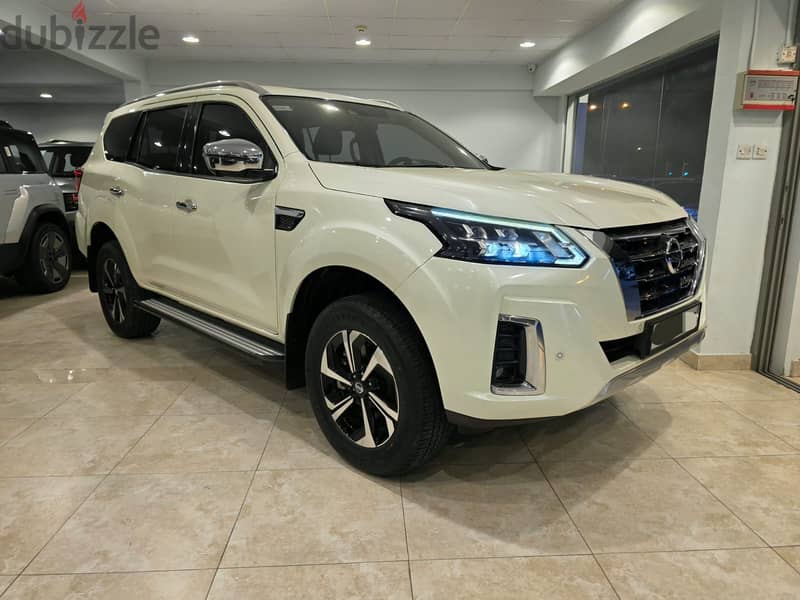 Nissan Xterra Platinium 2023 1