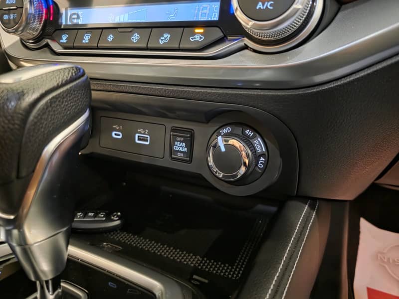 Nissan Xterra Platinium 2023 13