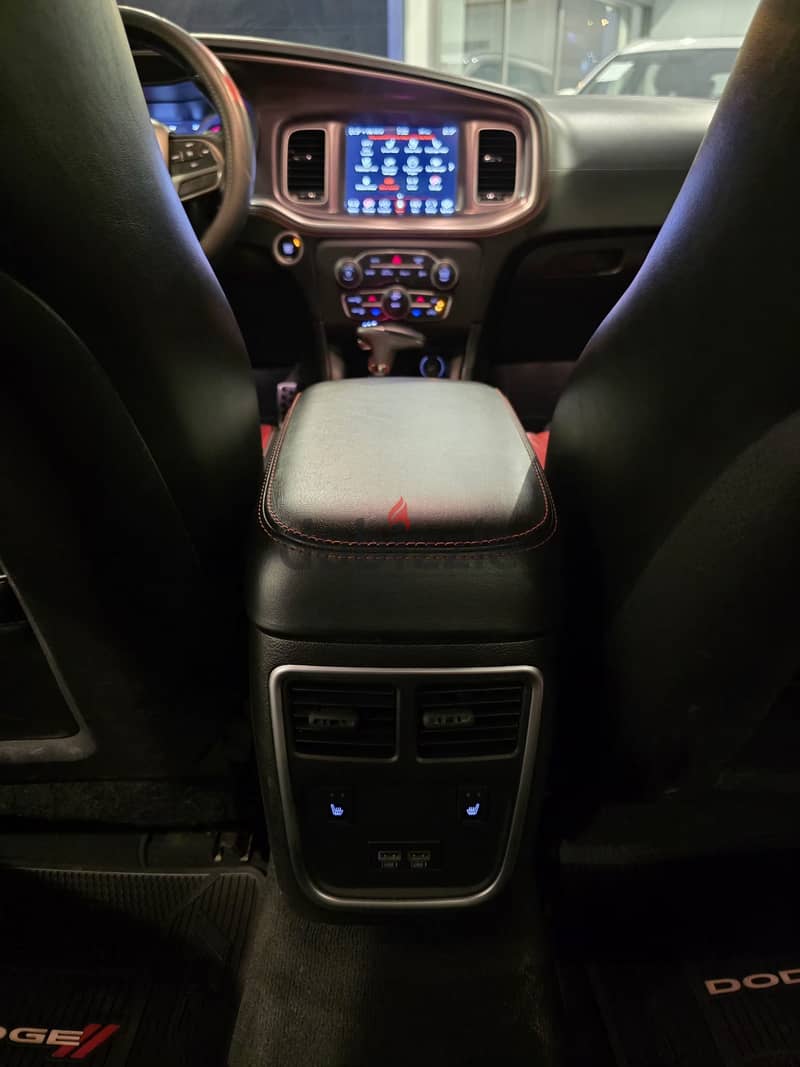 Dodge Charger GT 2021 13