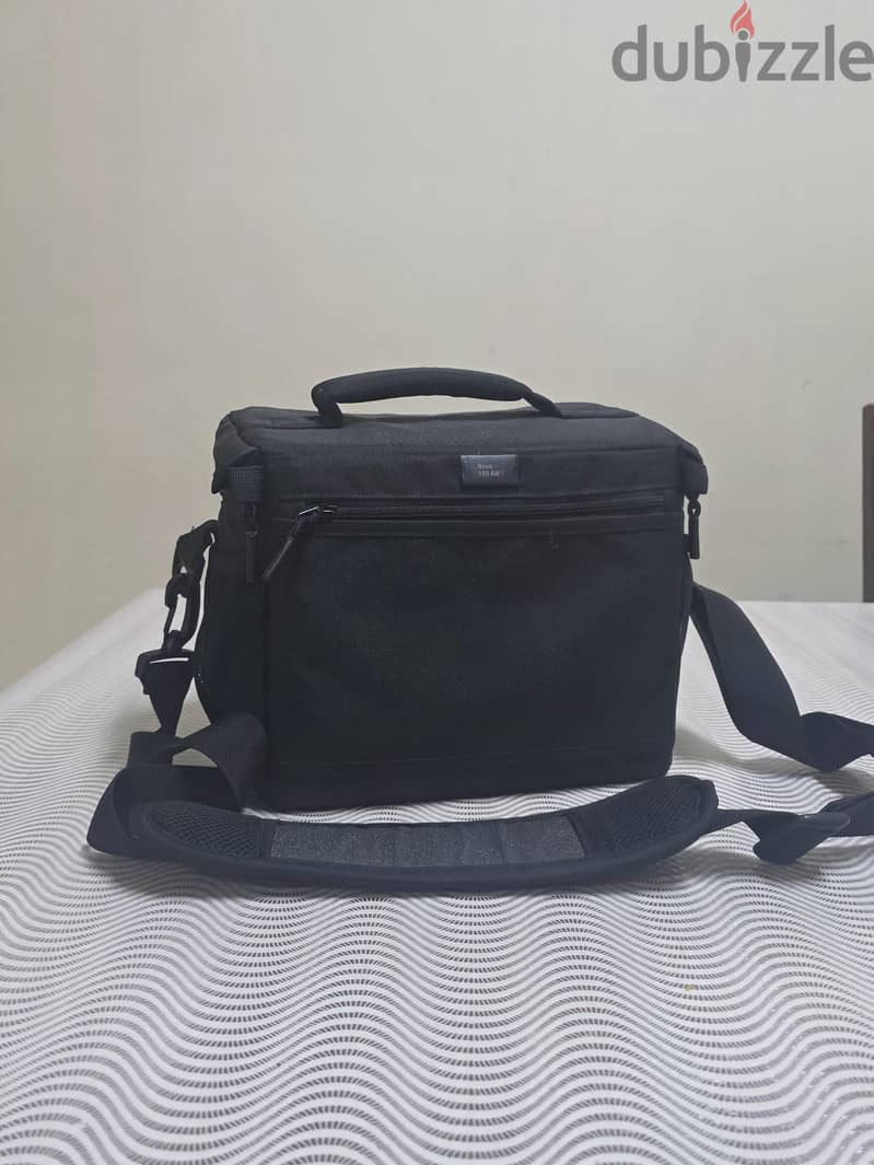 Lowepro camera bag 2
