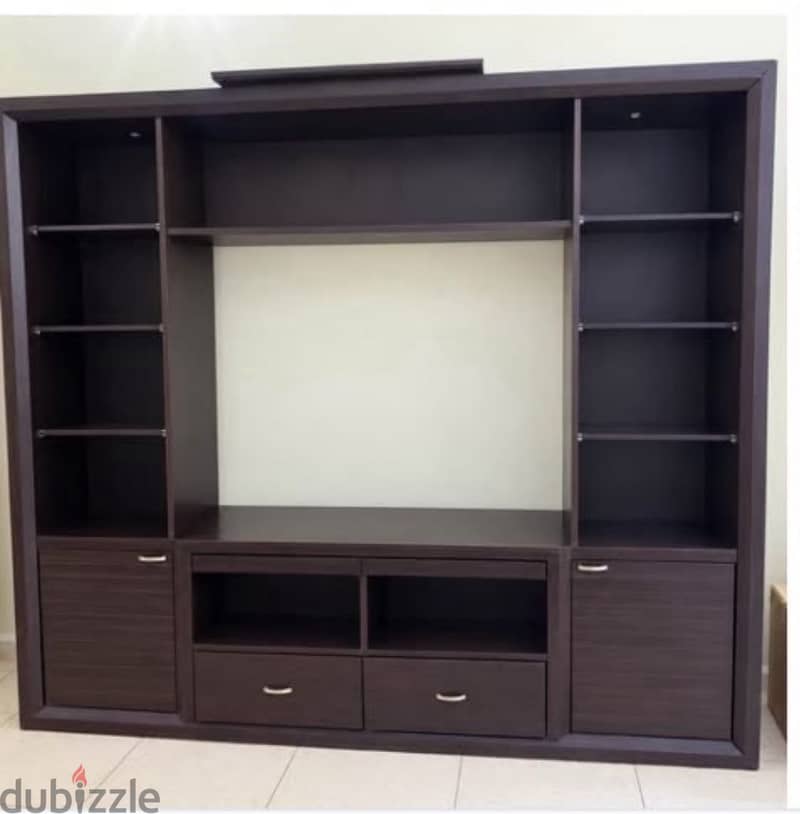 Cabinet 1