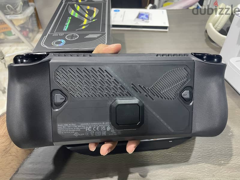 جهاز الاعاب المحمول asus rog ally x 1