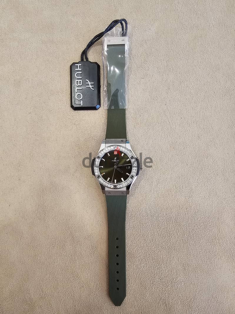 Hublot Ladies Classic Fusion 33mm Green Dial Factory Diamonds New 4