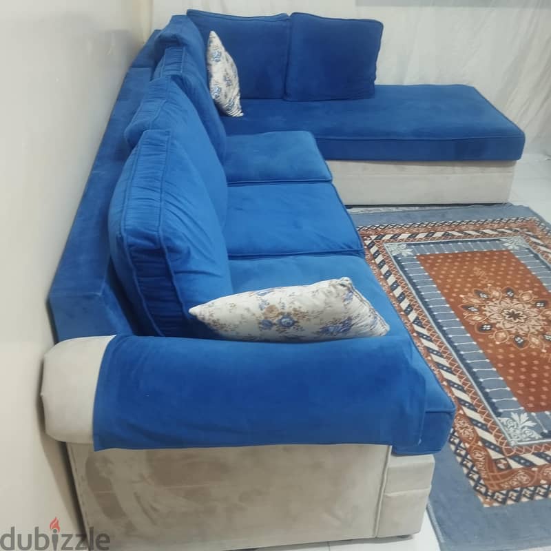 sofa. 3