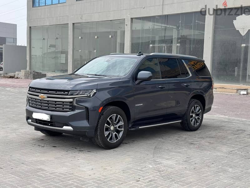 Chevrolet Tahoe 2021 gREY 1