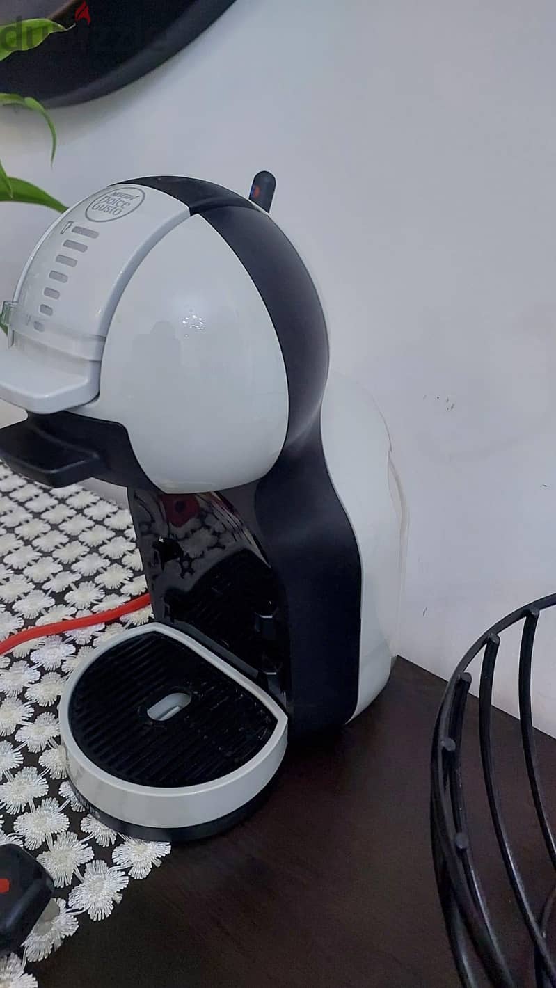 nescafe  coffee machine 3