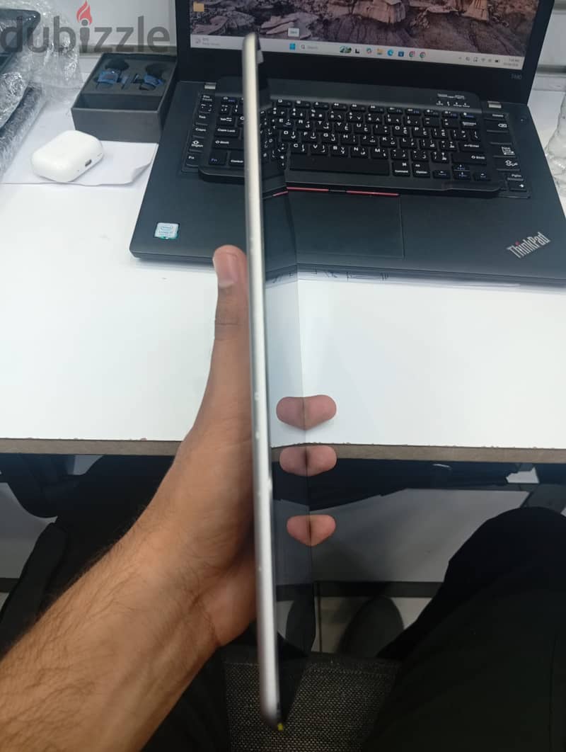 iPad Air 2 16GB - Clean Condition 1