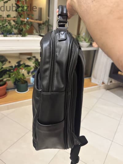Duchini leather bag