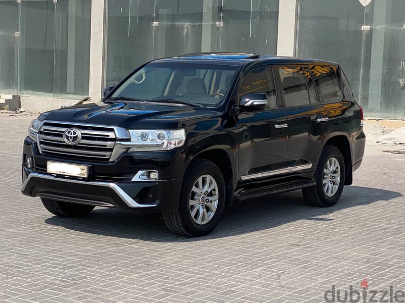 Toyota Land Cruiser GXR 2018 BlacK 1