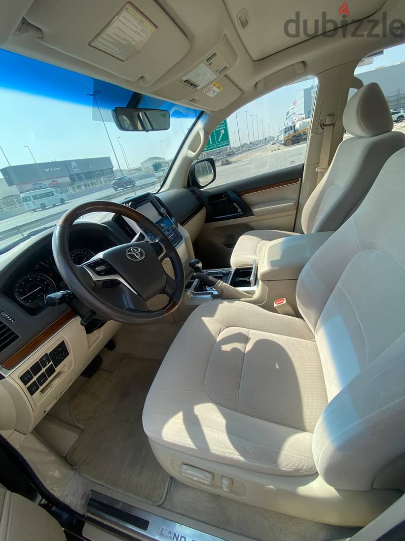 Toyota Land Cruiser GXR 2018 BlacK 4