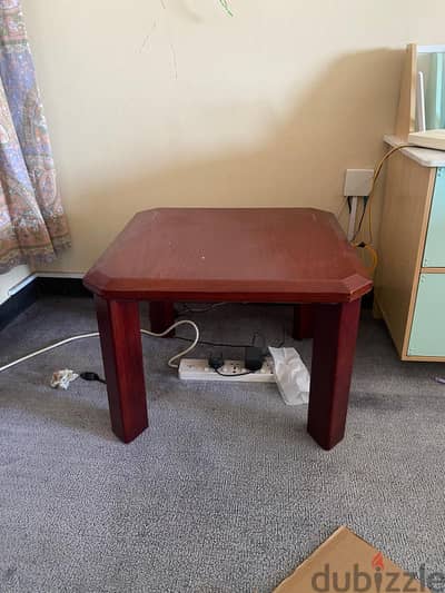 square center table