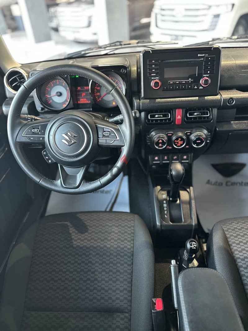 SUZUKI JIMNY 2025 GREY 6