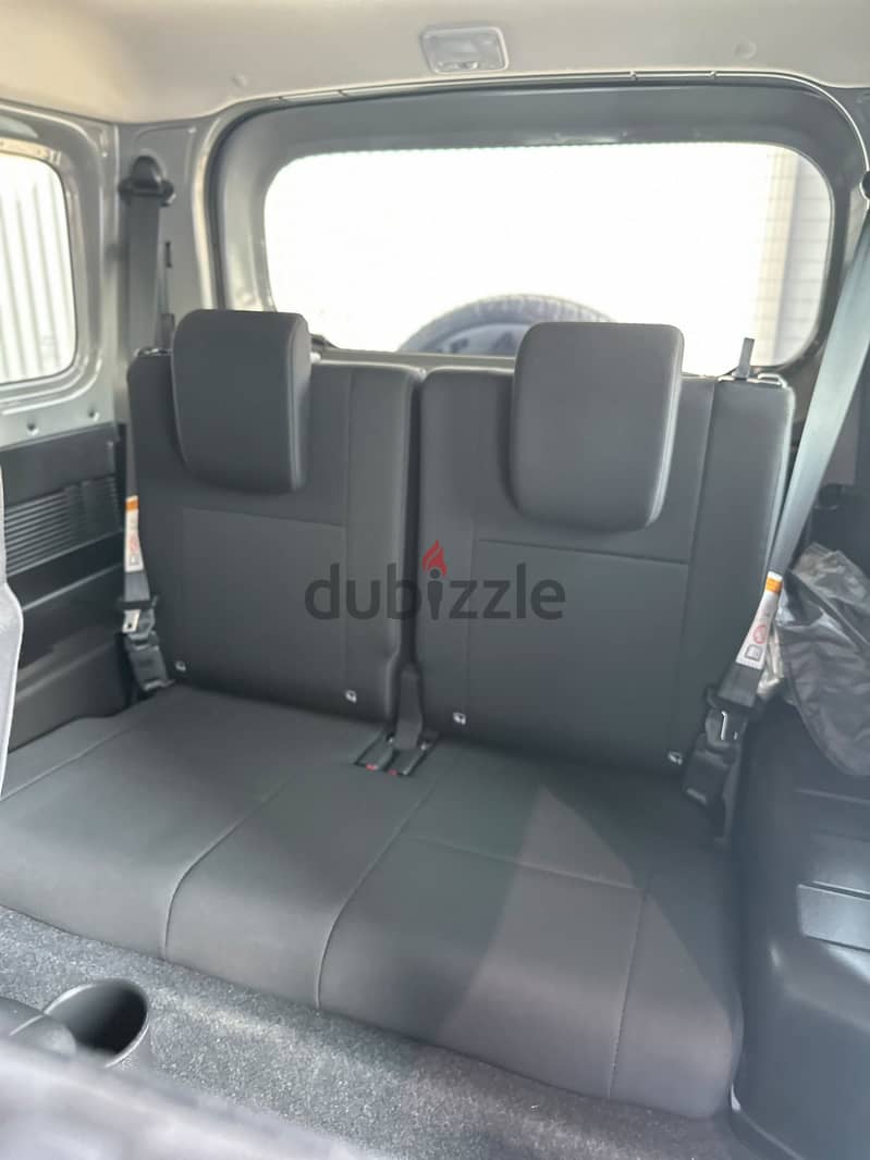 SUZUKI JIMNY 2025 GREY 9
