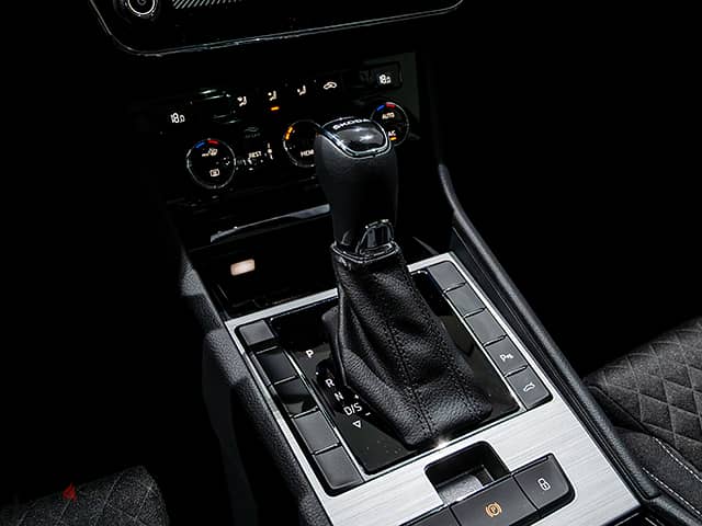 Skoda Superb 2024 Ambi 1.4L 9