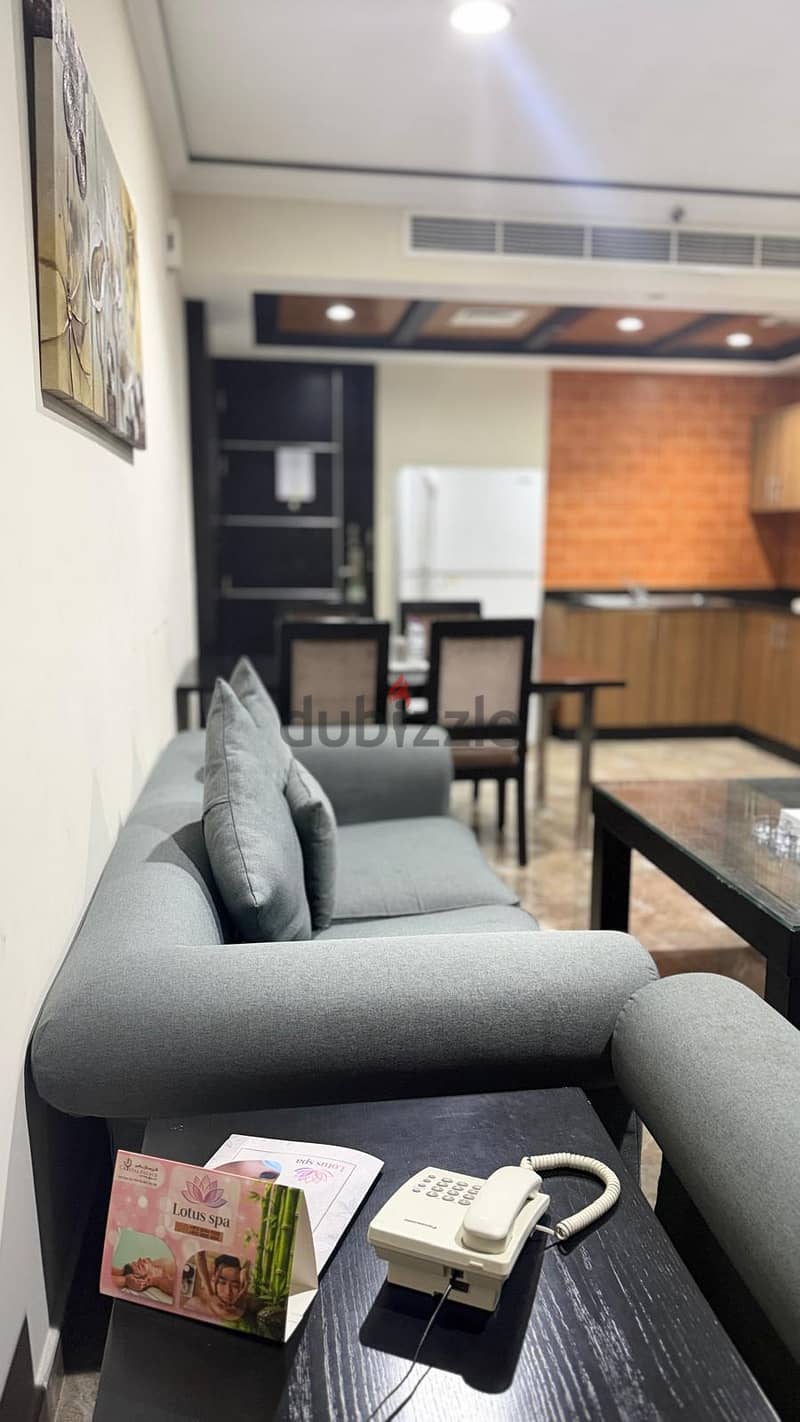 250 FULLY FURNISHED LUXERY FLAT IN JUFFER AVAILABLE 1 BED ROOM AND 2 2