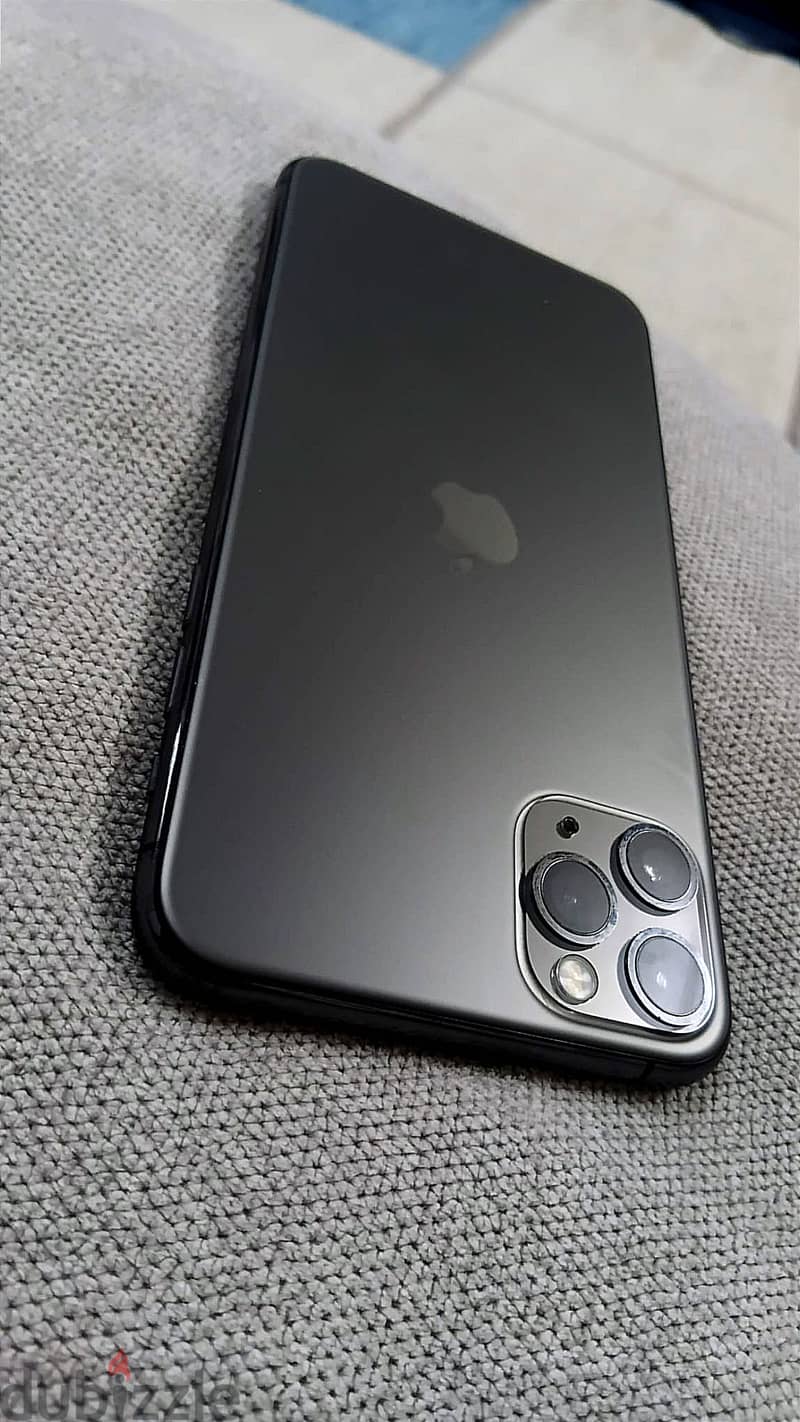 ( 32228116  Wat sap)    iphone 11 pro max 1
