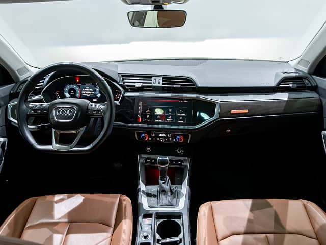 Audi Q3 2024 35TFSI 6