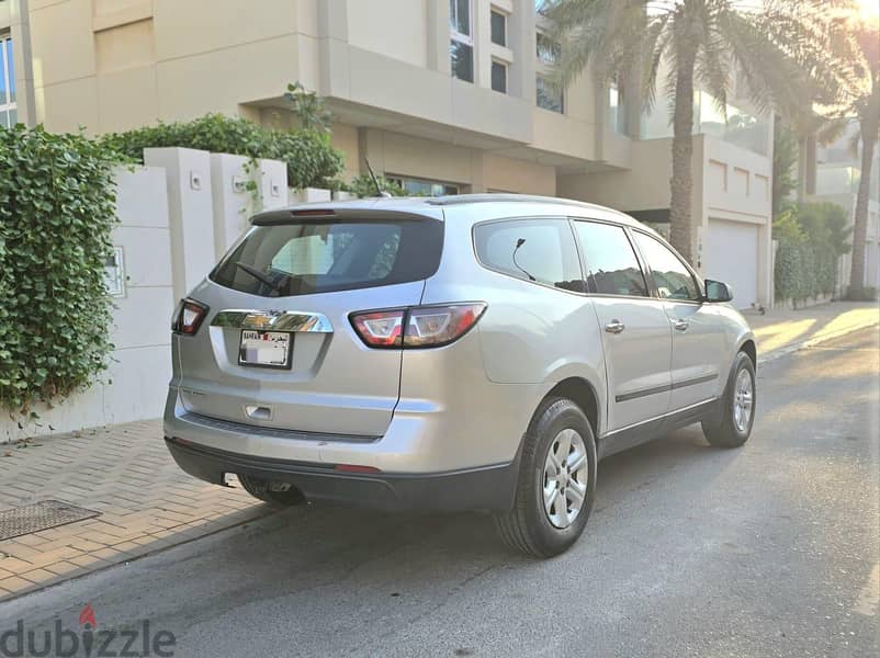 Chevrolet Traverse 2017 very good condition car 7