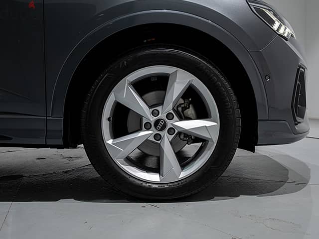 Audi Q3 2024 Sports Back S line 4