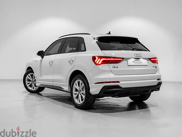 Audi Q3 2022 S Line 40TFSI 180HP 1